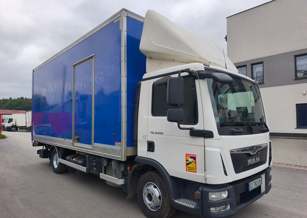 MAN TGL 12.250 podwozie do zabudowy - 驾驶室底盘卡车:图3 MAN TGL 12.250 podwozie do zabudowy - 驾驶室底盘卡车:图3
