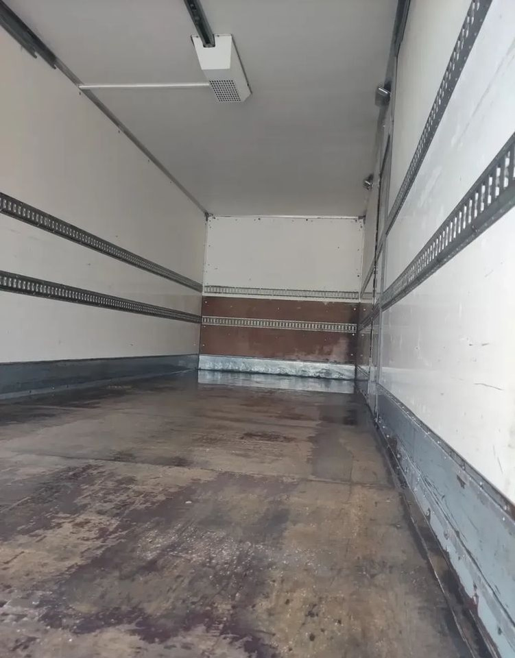 MAN TGM 18.290 kontener , winda - 厢式卡车:图5 MAN TGM 18.290 kontener , winda - 厢式卡车:图5