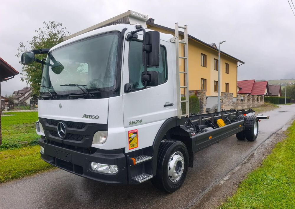Mercedes-Benz Atego 1624 rama do zabudowy - 驾驶室底盘卡车:图1 Mercedes-Benz Atego 1624 rama do zabudowy - 驾驶室底盘卡车:图1