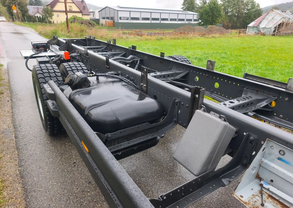 Mercedes-Benz Atego 1624 rama do zabudowy - 驾驶室底盘卡车:图4 Mercedes-Benz Atego 1624 rama do zabudowy - 驾驶室底盘卡车:图4