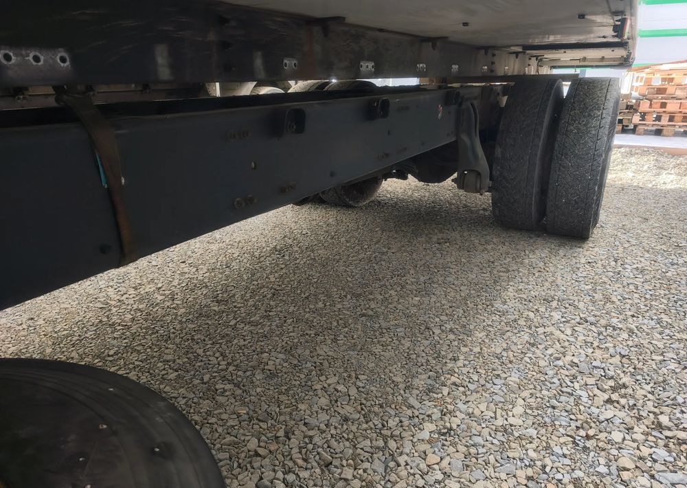 Renault Gama D 18.280  rama do zabudowy poduszka - 驾驶室底盘卡车:图5 Renault Gama D 18.280  rama do zabudowy poduszka - 驾驶室底盘卡车:图5