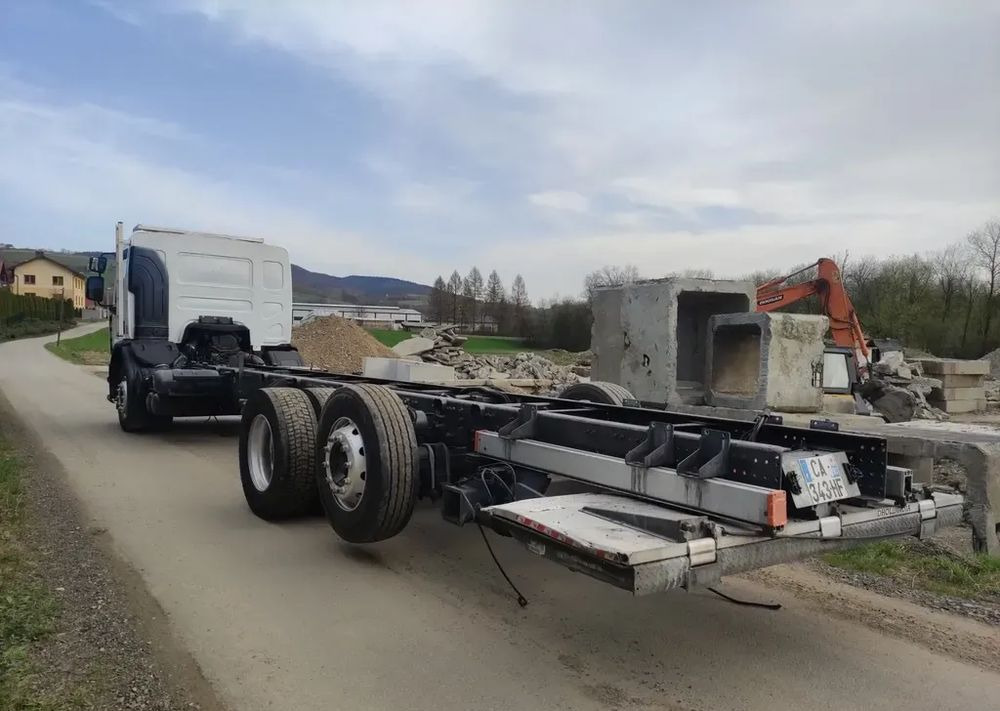 Renault Premium 26.380 Dxi 6x2 rama do zabudowy - 驾驶室底盘卡车:图4 Renault Premium 26.380 Dxi 6x2 rama do zabudowy - 驾驶室底盘卡车:图4