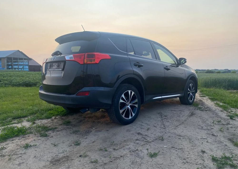 Toyota RAV4 2.0 D-4D 4x4 - 越野车:图2 Toyota RAV4 2.0 D-4D 4x4 - 越野车:图2