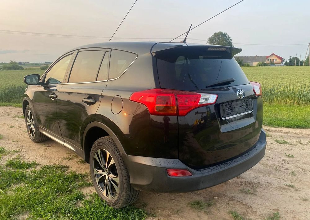 Toyota RAV4 2.0 D-4D 4x4 - 越野车:图4 Toyota RAV4 2.0 D-4D 4x4 - 越野车:图4