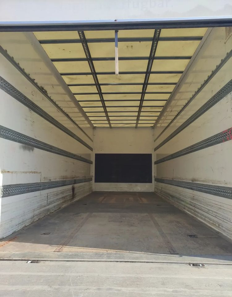 厢式卡车 Volvo FL 12.240 klima blokada kontener 18 pal kurierka:图7 厢式卡车 Volvo FL 12.240 klima blokada kontener 18 pal kurierka:图7