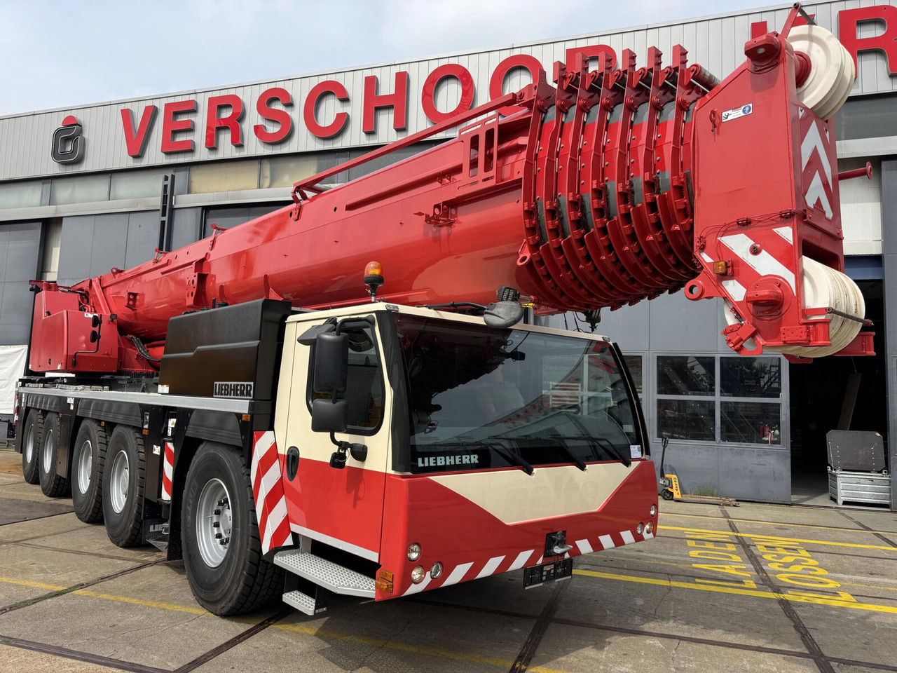 Liebherr Liebherr LTM 1230-5.1 - 移动式起重机:图1 Liebherr Liebherr LTM 1230-5.1 - 移动式起重机:图1