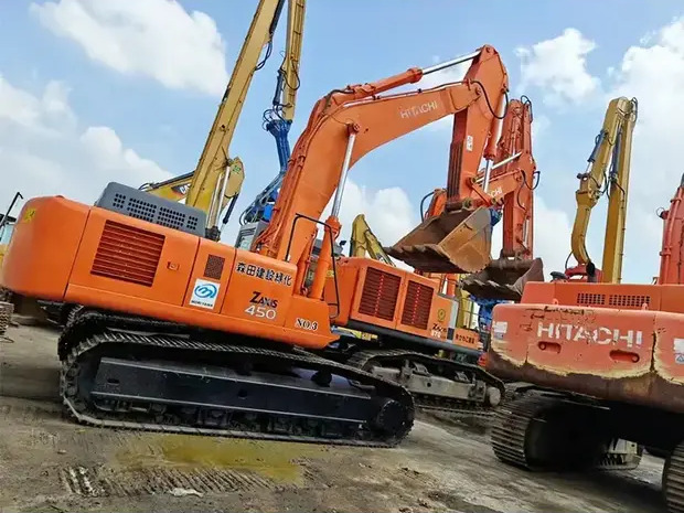 2023 Hitachi ZX450 - 履带式挖掘机:图1 2023 Hitachi ZX450 - 履带式挖掘机:图1