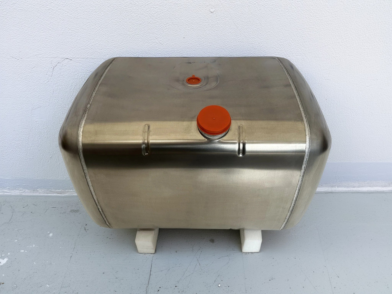 MERCEDES-BENZ  - 燃料箱:图1 MERCEDES-BENZ  - 燃料箱:图1