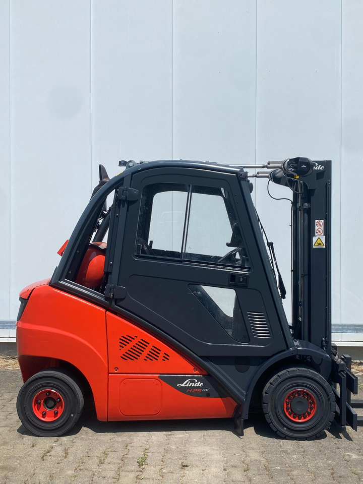 Linde Linde H 25 T - 6-372 h - Seitenschieber - - 液化石油气叉车:图4 Linde Linde H 25 T - 6-372 h - Seitenschieber - - 液化石油气叉车:图4