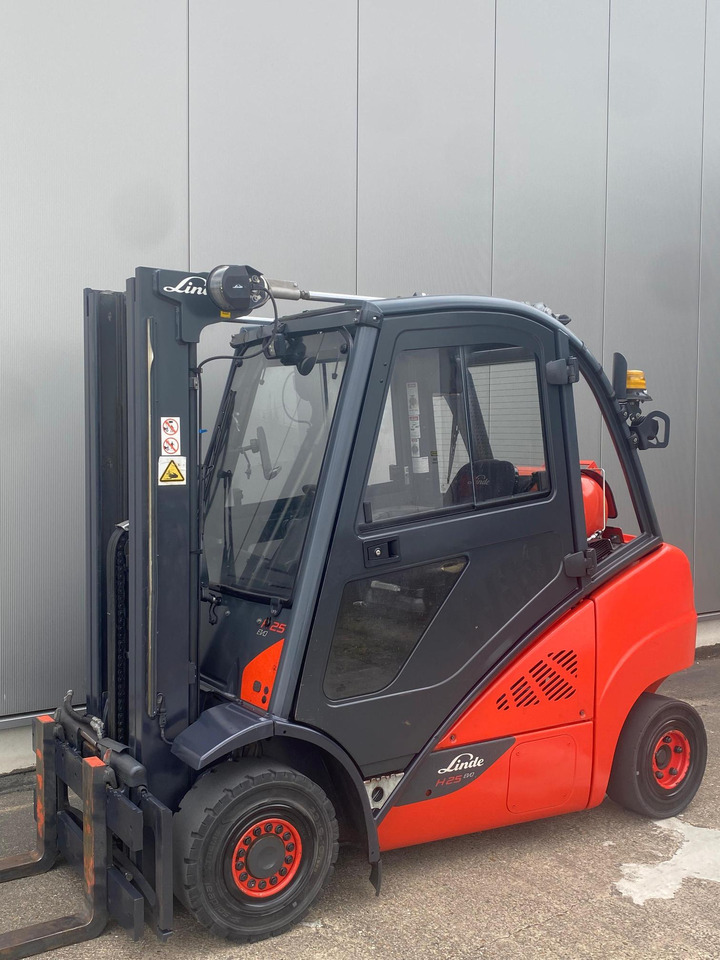 Linde Linde H 25 T - 6-372 h - Seitenschieber - - 液化石油气叉车:图1 Linde Linde H 25 T - 6-372 h - Seitenschieber - - 液化石油气叉车:图1