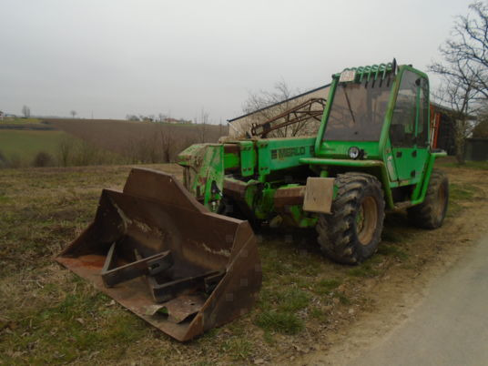 Merlo P30.13EVS - 伸缩臂叉装车:图3 Merlo P30.13EVS - 伸缩臂叉装车:图3