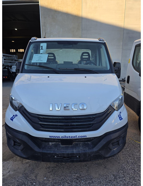 Iveco Daily 35S14 - 驾驶室底盘卡车:图1 Iveco Daily 35S14 - 驾驶室底盘卡车:图1