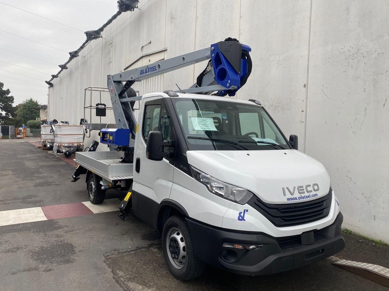 Oil & Steel Snake 189 Sobre IVECO 35S14 Distancia entre ejes 3750 mm - 空中平台:图1 Oil & Steel Snake 189 Sobre IVECO 35S14 Distancia entre ejes 3750 mm - 空中平台:图1