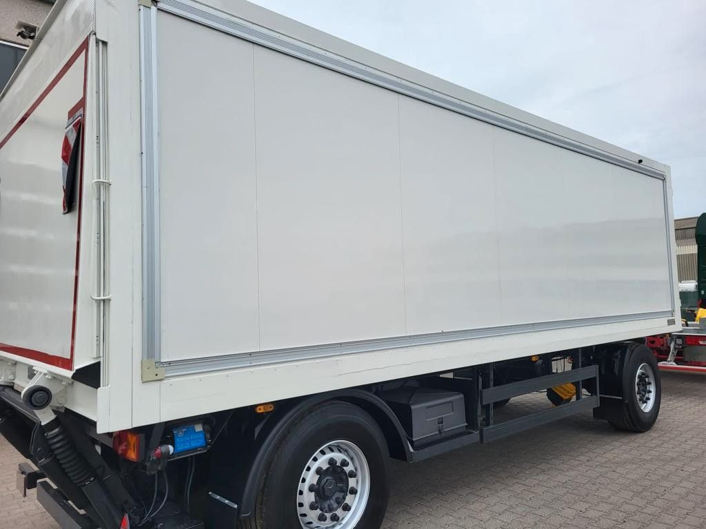 Diversen Drehschemel Vermietung möglich LBW Durchladbar Drehschemel Vermietung möglich LBW Durchladbar - 封闭厢式拖车:图2 Diversen Drehschemel Vermietung möglich LBW Durchladbar Drehschemel Vermietung möglich LBW Durchladbar - 封闭厢式拖车:图2