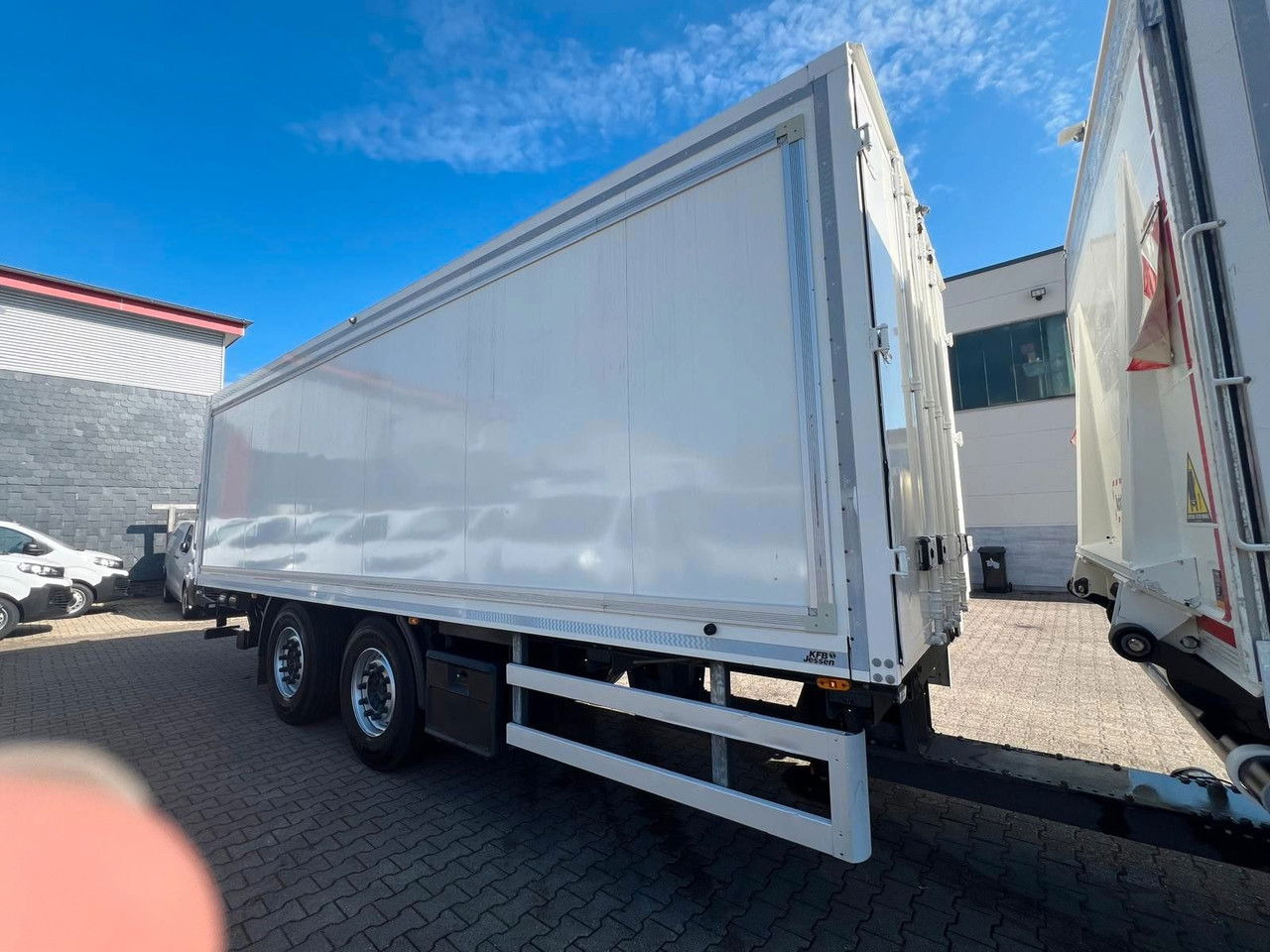 厢式卡车 Mercedes-Benz Actros 2543 Komplettzug Voll-Luft - Lange Koffer：图15