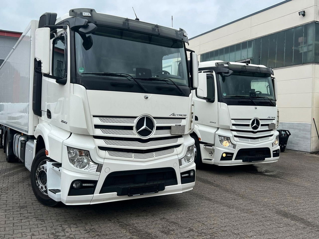 厢式卡车 Mercedes-Benz Actros 2543 Komplettzug Voll-Luft - Lange Koffer：图7