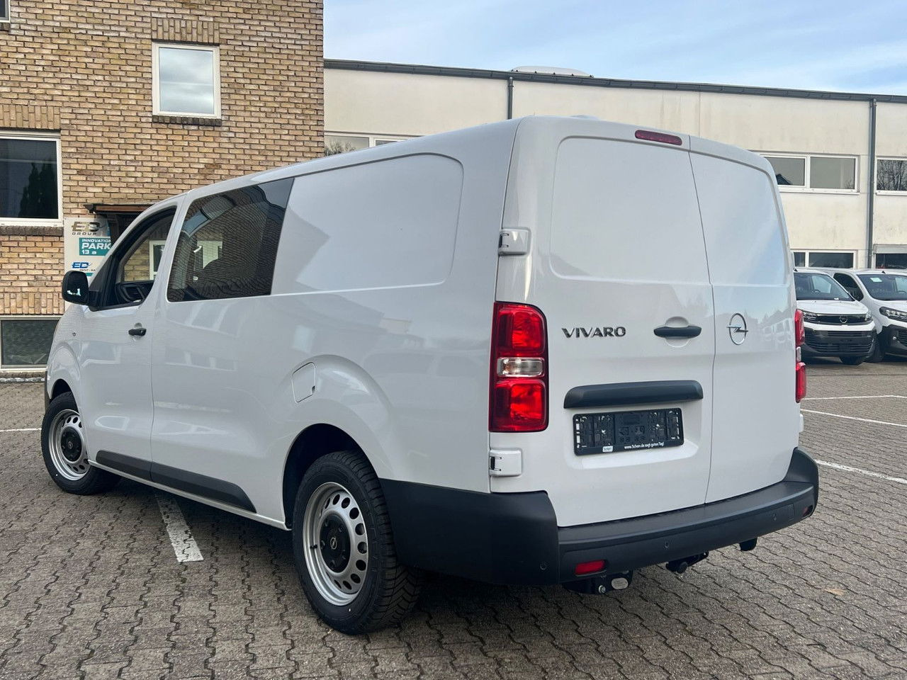Opel Vivaro Flex L3 6 Sitze Allwetter AHK Rückfahrka - 紧凑型面包车:图5 Opel Vivaro Flex L3 6 Sitze Allwetter AHK Rückfahrka - 紧凑型面包车:图5