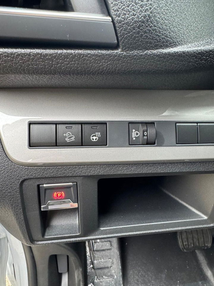 Opel Vivaro L3 144 PS Automatik - 无侧窗厢式货车:图5 Opel Vivaro L3 144 PS Automatik - 无侧窗厢式货车:图5