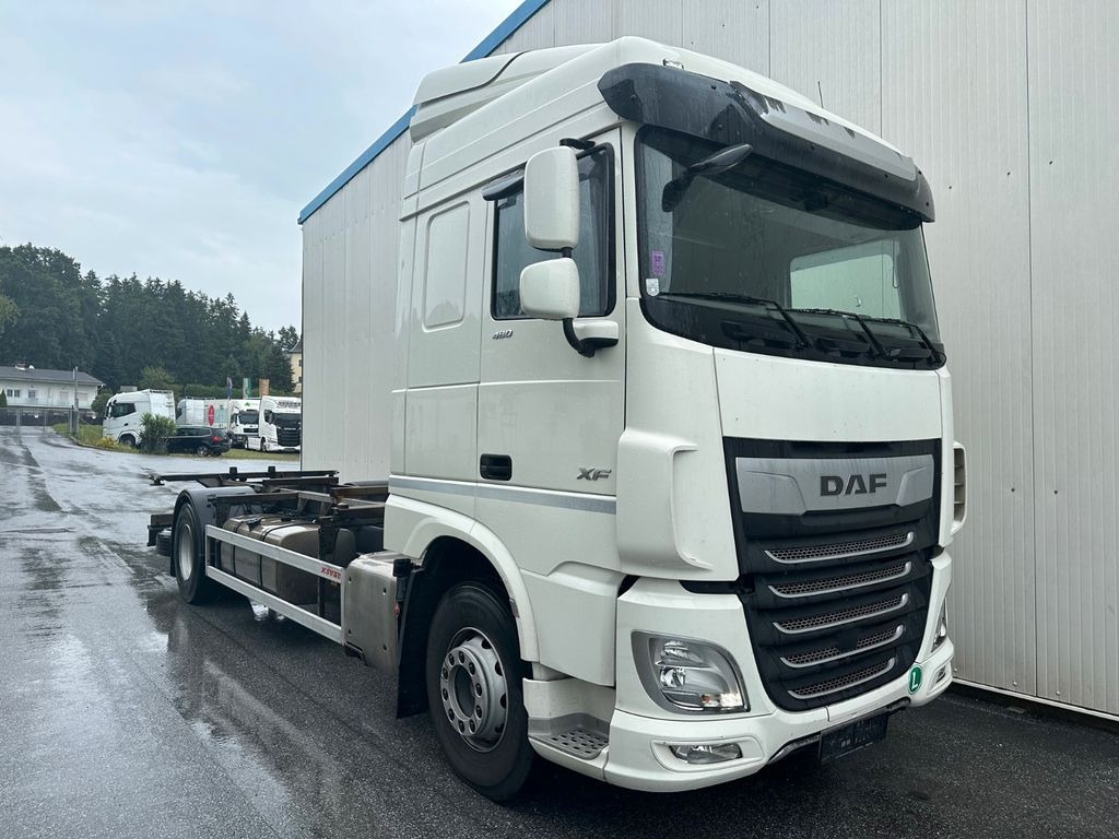 DAF XF 460 SpaceCab Retarder TÜV neu DAF XF 460 SpaceCab Retarder - 集装箱运输车/ 可拆卸车身的卡车:图2 DAF XF 460 SpaceCab Retarder TÜV neu DAF XF 460 SpaceCab Retarder - 集装箱运输车/ 可拆卸车身的卡车:图2