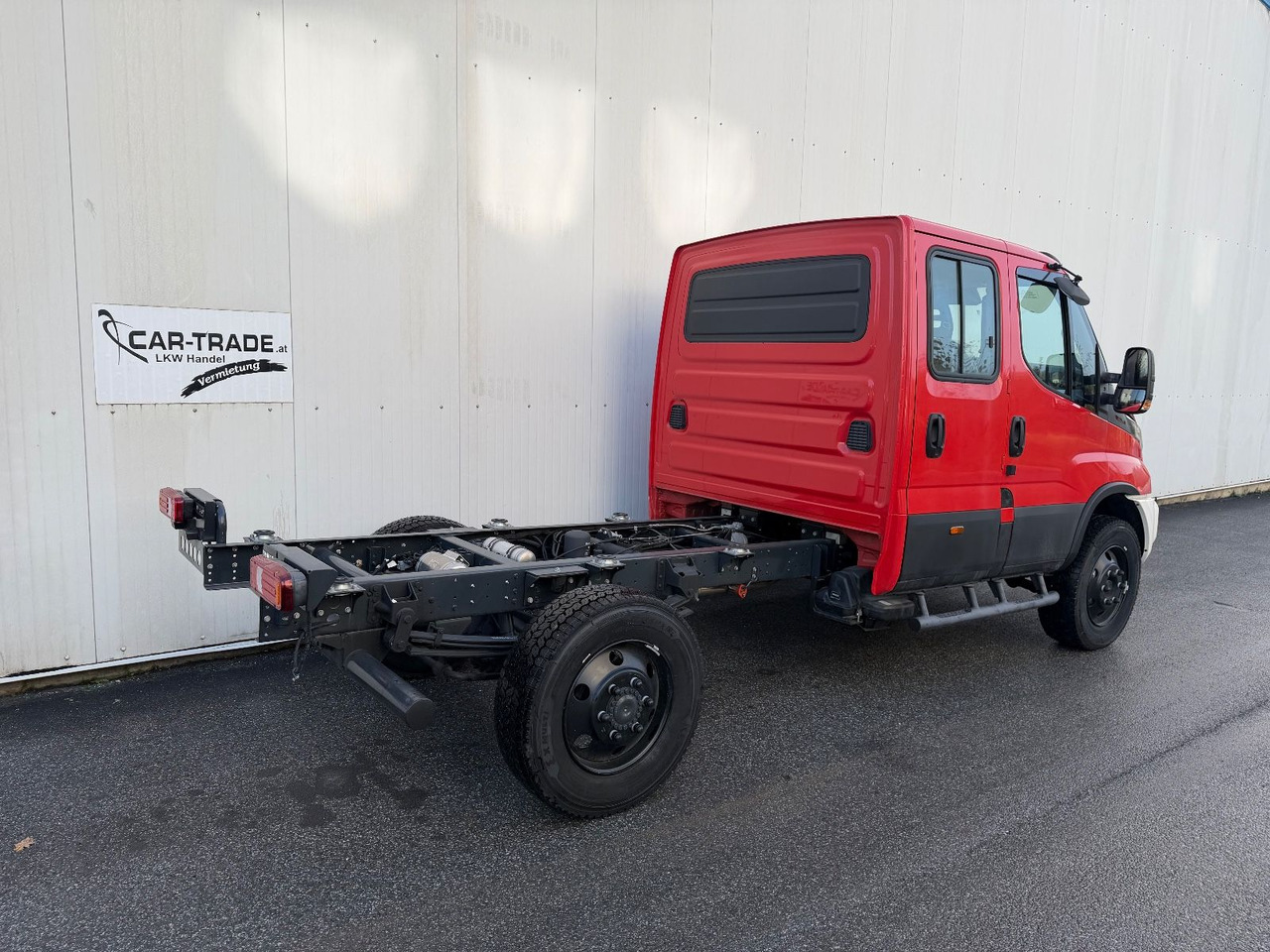 Iveco DAILY 70S18H WX 4x4 - 驾驶室底盘卡车:图3 Iveco DAILY 70S18H WX 4x4 - 驾驶室底盘卡车:图3
