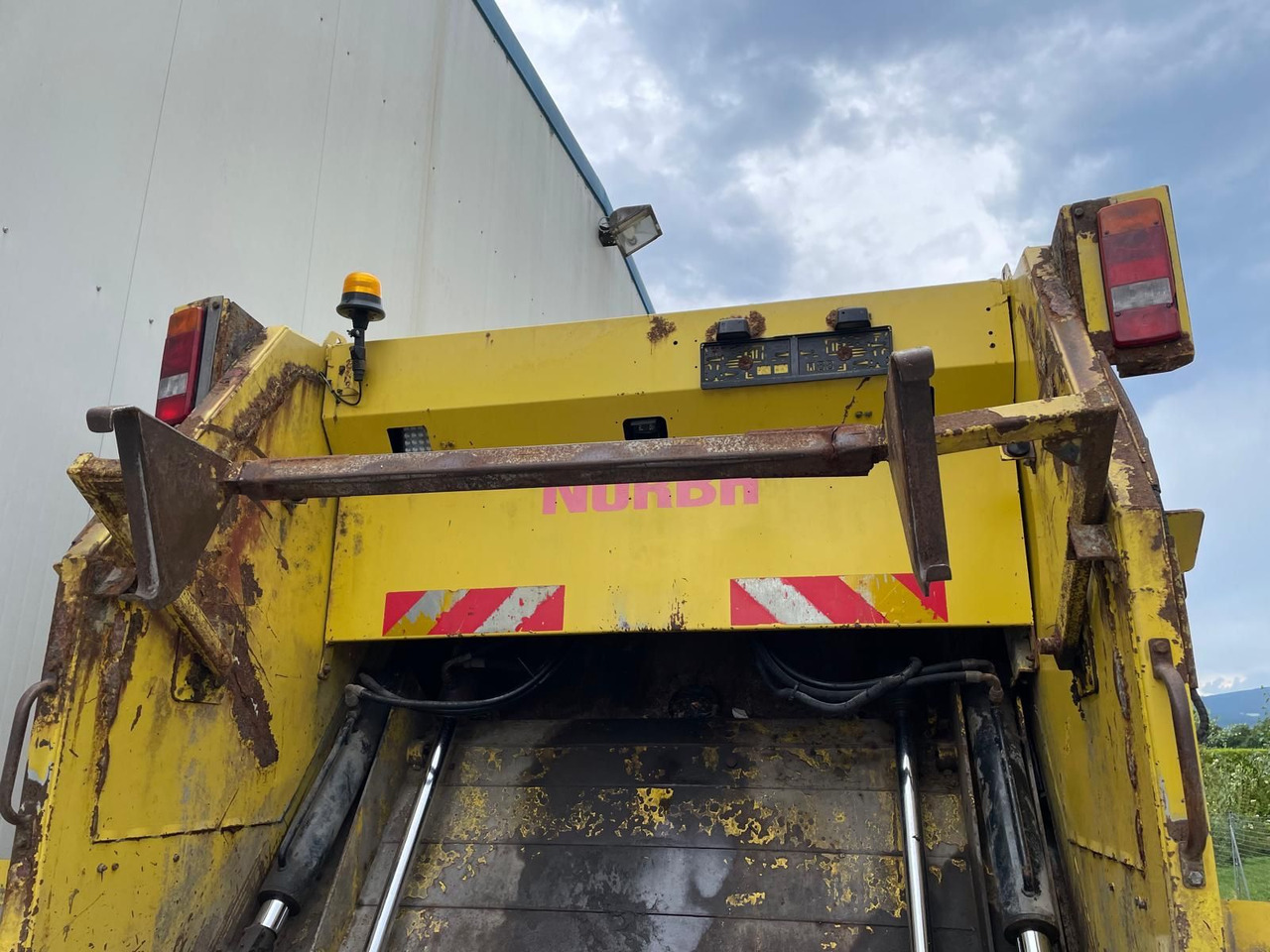 MAN TGA 26.390 - 垃圾车:图5 MAN TGA 26.390 - 垃圾车:图5