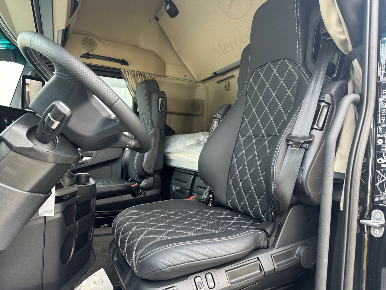 Mercedes-Benz Actros 1863 Final Edition Vollausstattung - 牵引车:图5 Mercedes-Benz Actros 1863 Final Edition Vollausstattung - 牵引车:图5