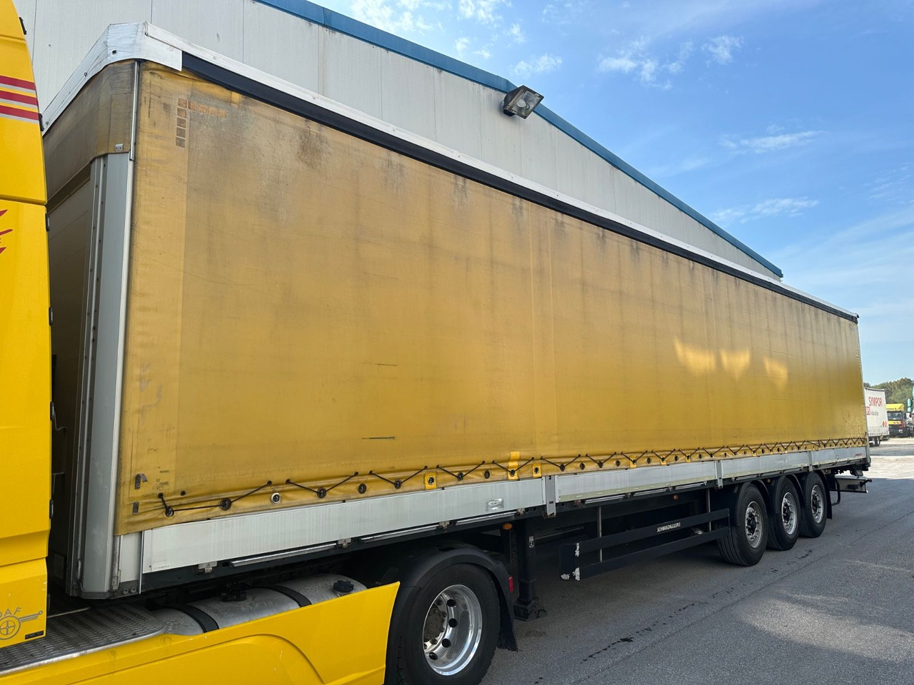 Schwarzmüller S Bordwand Lift XL_Code Standard - 侧帘半拖车:图1 Schwarzmüller S Bordwand Lift XL_Code Standard - 侧帘半拖车:图1