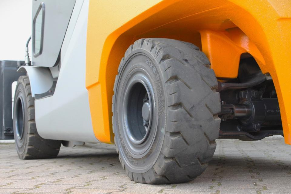 STILL RX70-35 Diesel Zinkenversteller 3500kg - 柴油叉车:图1 STILL RX70-35 Diesel Zinkenversteller 3500kg - 柴油叉车:图1