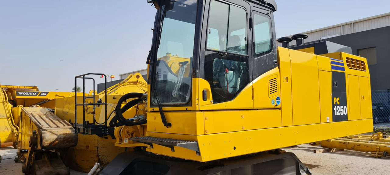 KOMATSU PC1250-8 - 履带式挖掘机:图1 KOMATSU PC1250-8 - 履带式挖掘机:图1