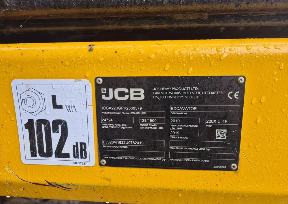 JCB 220XLC - 履带式挖掘机:图2 JCB 220XLC - 履带式挖掘机:图2