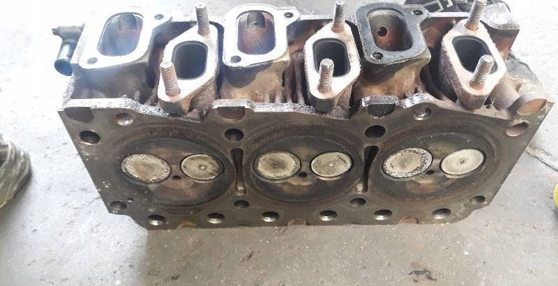 Głowica Deutz F3L1011 - 发动机 适用于 卡车:图3 Głowica Deutz F3L1011 - 发动机 适用于 卡车:图3