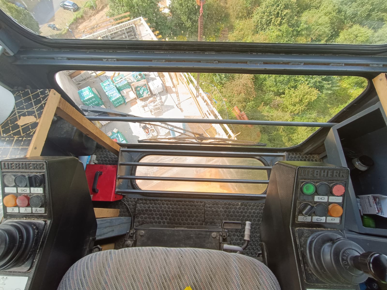 Liebherr 112 EC-H Litronic - 塔式起重机:图3 Liebherr 112 EC-H Litronic - 塔式起重机:图3