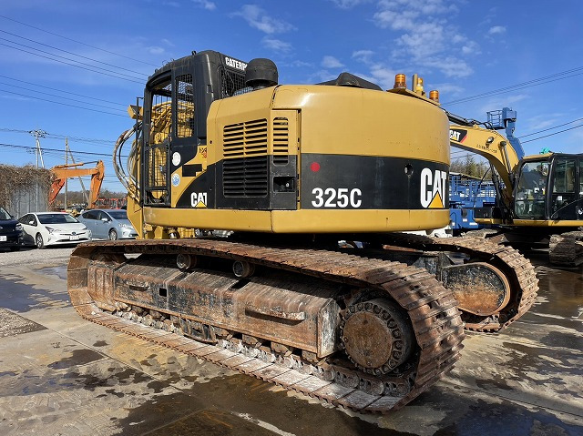 CAT 325C - 履带式挖掘机:图3 CAT 325C - 履带式挖掘机:图3
