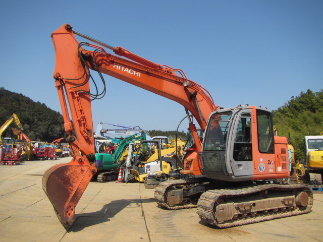 HITACHI ZX135USK - 履带式挖掘机:图1 HITACHI ZX135USK - 履带式挖掘机:图1