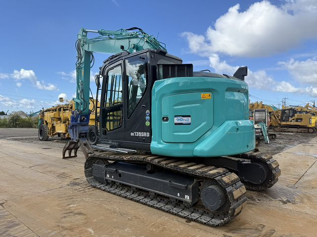 KOBELCO SK135SRD-7 - 履带式挖掘机:图3 KOBELCO SK135SRD-7 - 履带式挖掘机:图3