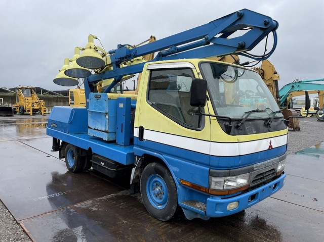 TADANO LS-106A - 照明塔, 卡车:图2 TADANO LS-106A - 照明塔, 卡车:图2