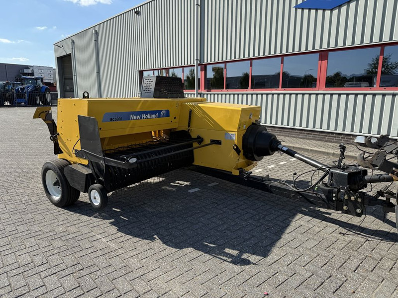 New Holland BC5060 Mini Balenpers - 方形打包机:图4 New Holland BC5060 Mini Balenpers - 方形打包机:图4