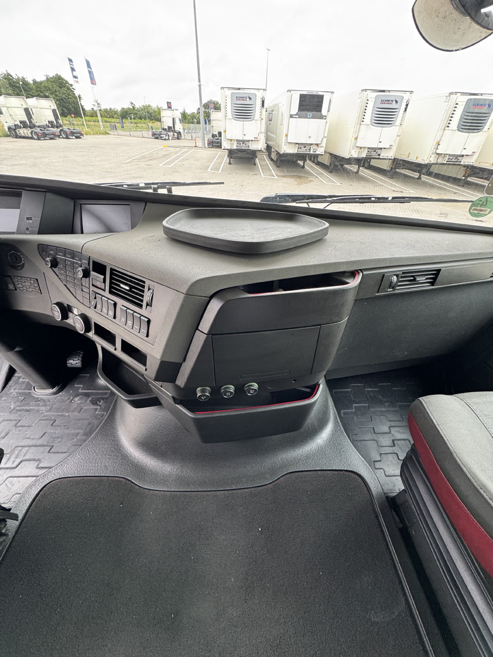 VOLVO DIESEL/LNG - 牵引车:图2 VOLVO DIESEL/LNG - 牵引车:图2