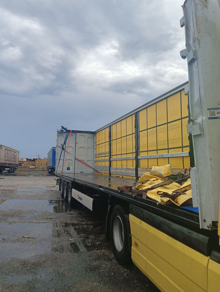 KRONE located in Bari, Italy - damaged - 侧帘半拖车:图4 KRONE located in Bari, Italy - damaged - 侧帘半拖车:图4