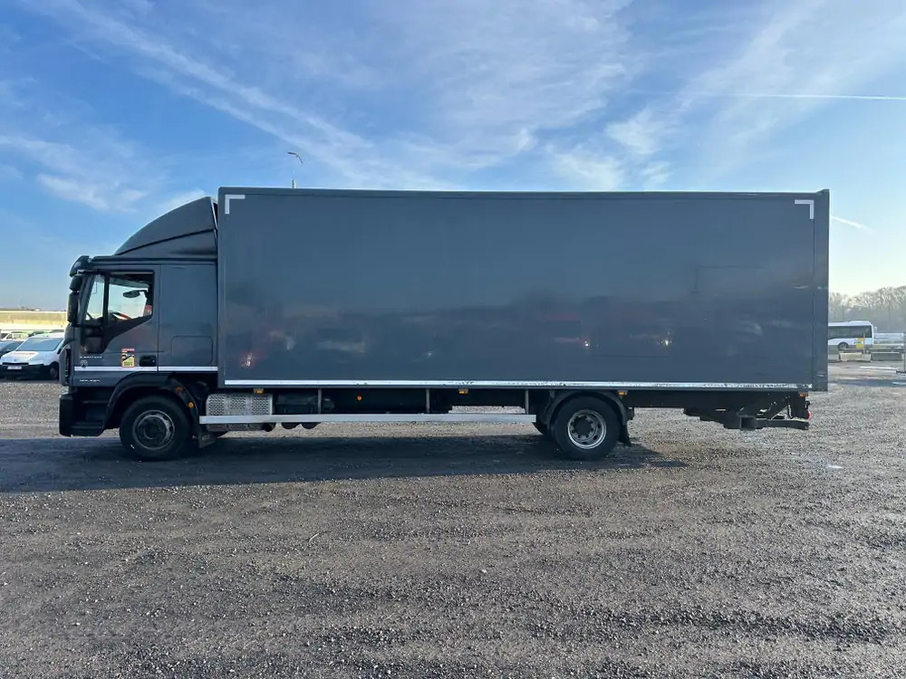 厢式卡车 Iveco ML120E280 *Hayon 2000 kg*280 CV*caisse 7m8：图7