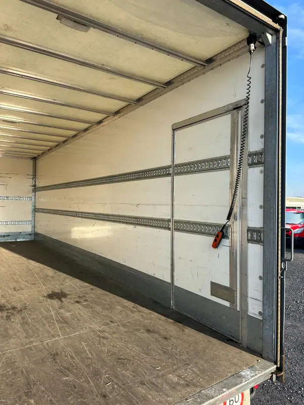 厢式卡车 Iveco ML120E280 *Hayon 2000 kg*280 CV*caisse 7m8：图17