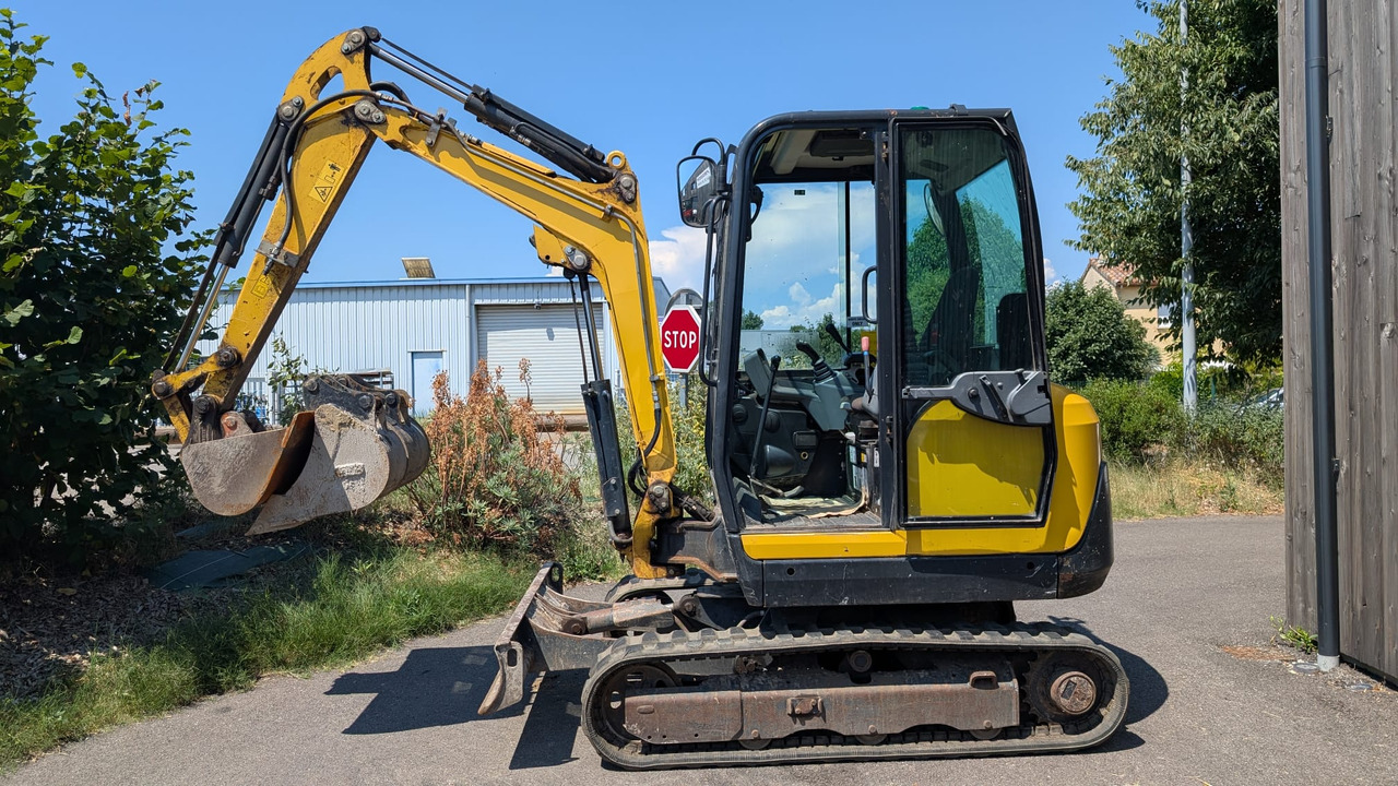YANMAR SV26 - 小型挖掘机:图1 YANMAR SV26 - 小型挖掘机:图1