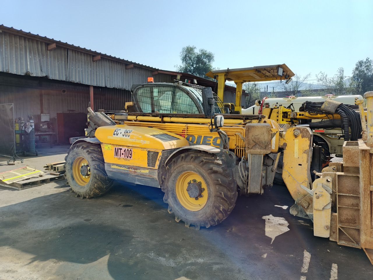 DIECI RUNNER 30.11 - 伸缩臂叉装车:图1 DIECI RUNNER 30.11 - 伸缩臂叉装车:图1