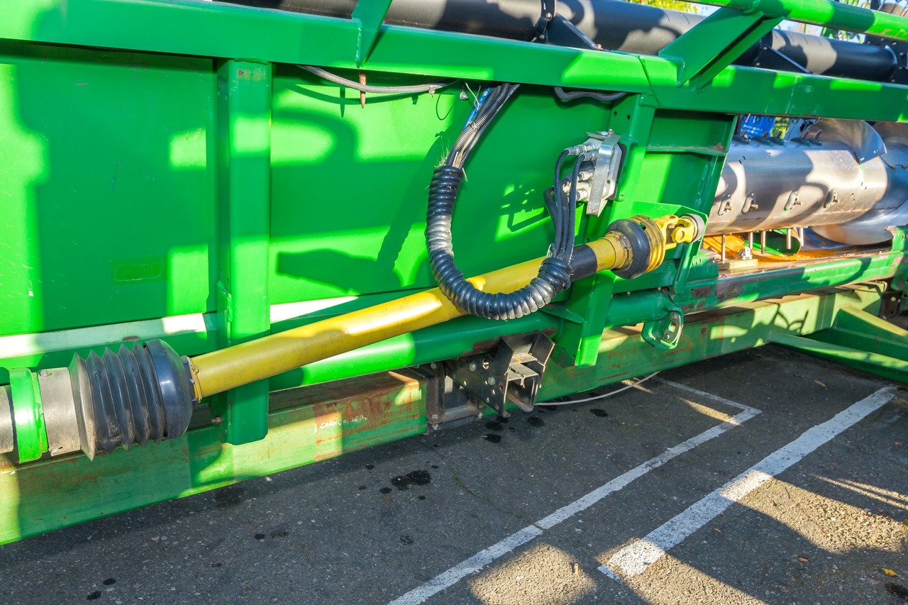 JOHN DEERE 635 R - 10,7 M - 2013 ROK - 谷物收割装置:图3 JOHN DEERE 635 R - 10,7 M - 2013 ROK - 谷物收割装置:图3