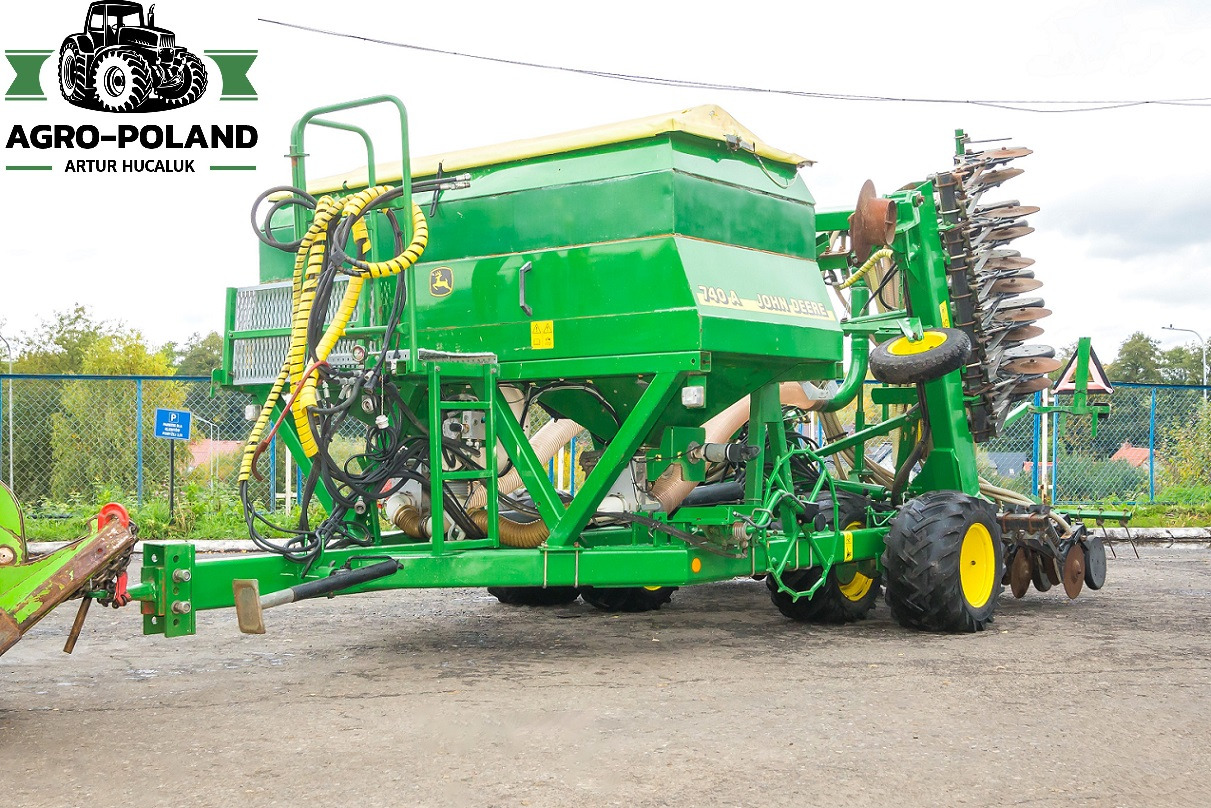 JOHN DEERE 740A - 2008 ROK - 6 M - 条播机:图3 JOHN DEERE 740A - 2008 ROK - 6 M - 条播机:图3
