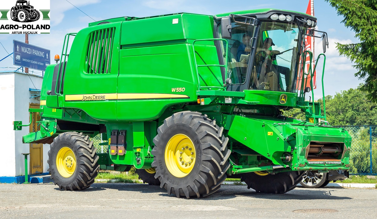JOHN DEERE W 550 - 2981 h - 5,5 M - 2011 ROK - 联合收割机:图1 JOHN DEERE W 550 - 2981 h - 5,5 M - 2011 ROK - 联合收割机:图1