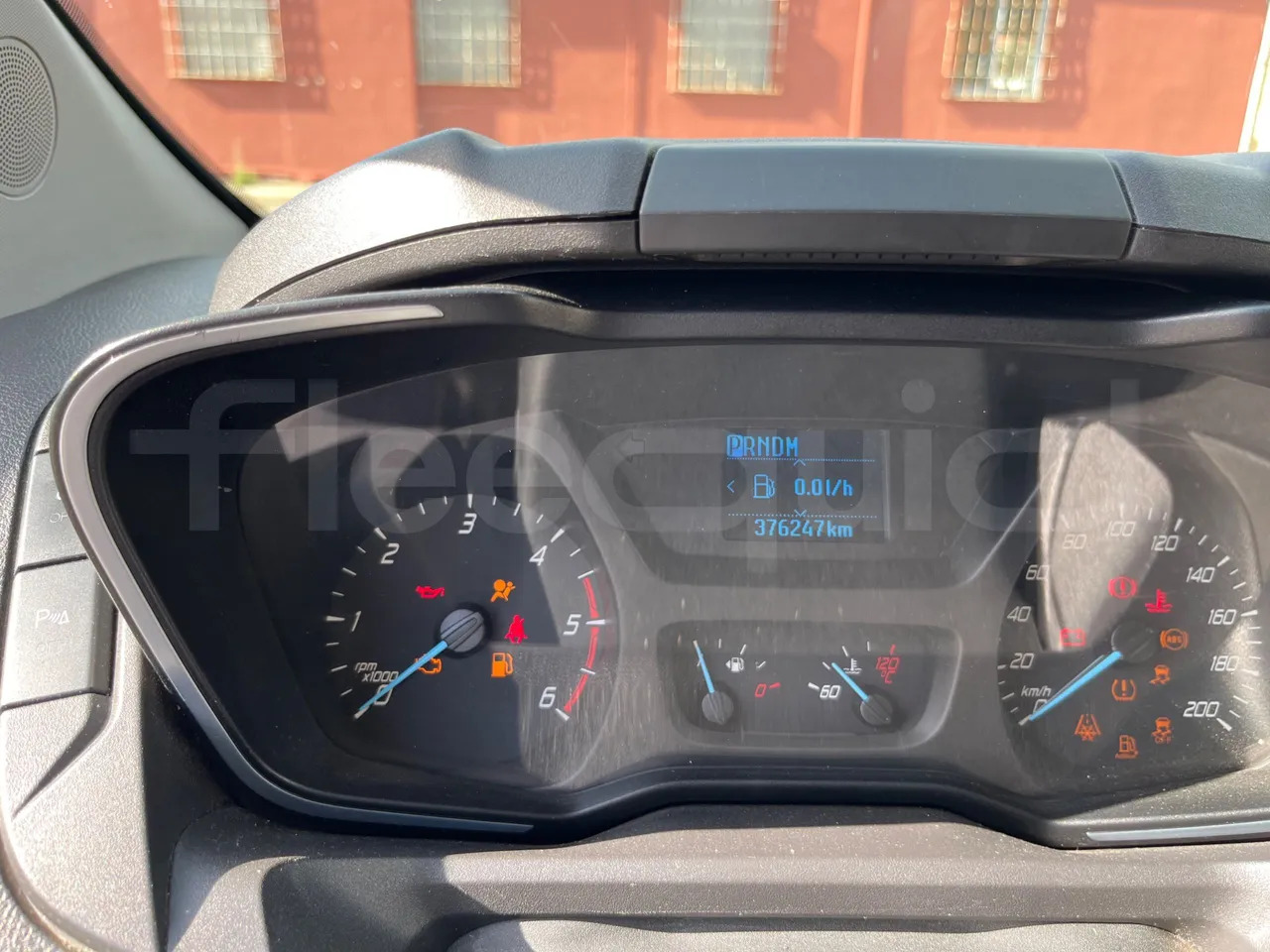 Ford Tourneo Custom - 郊区巴士:图3 Ford Tourneo Custom - 郊区巴士:图3