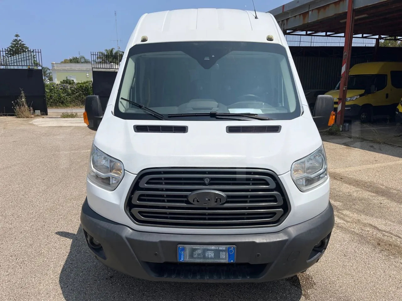 Ford Transit - 小型巴士, 小型客车:图2 Ford Transit - 小型巴士, 小型客车:图2