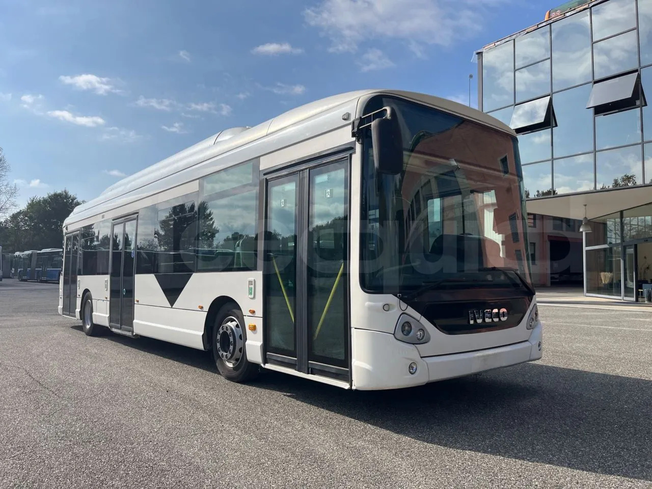 Heuliez GX 337 ELEC - 城市巴士, 电动公交车:图1 Heuliez GX 337 ELEC - 城市巴士, 电动公交车:图1