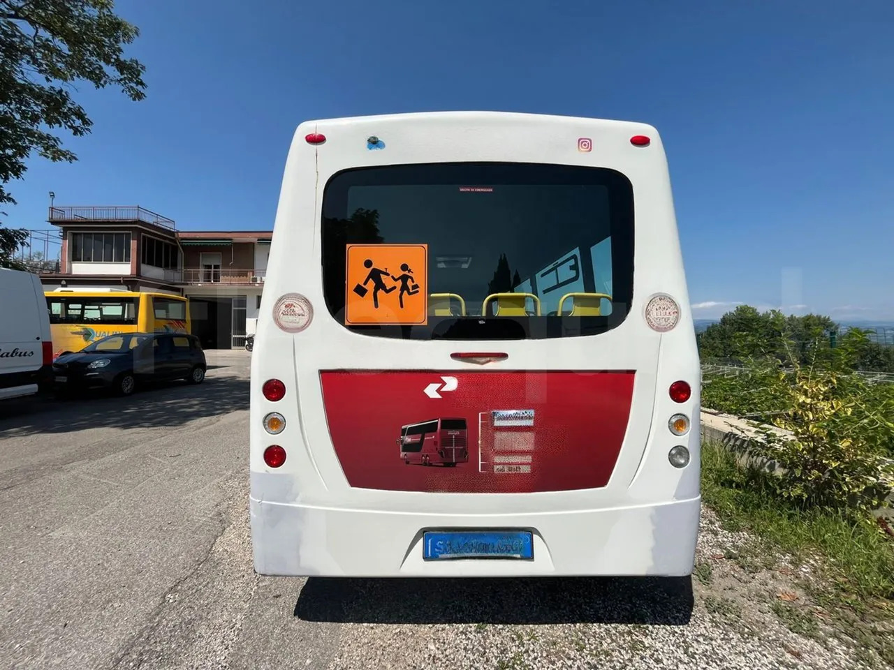 Isuzu P65 - 校車:图5 Isuzu P65 - 校車:图5